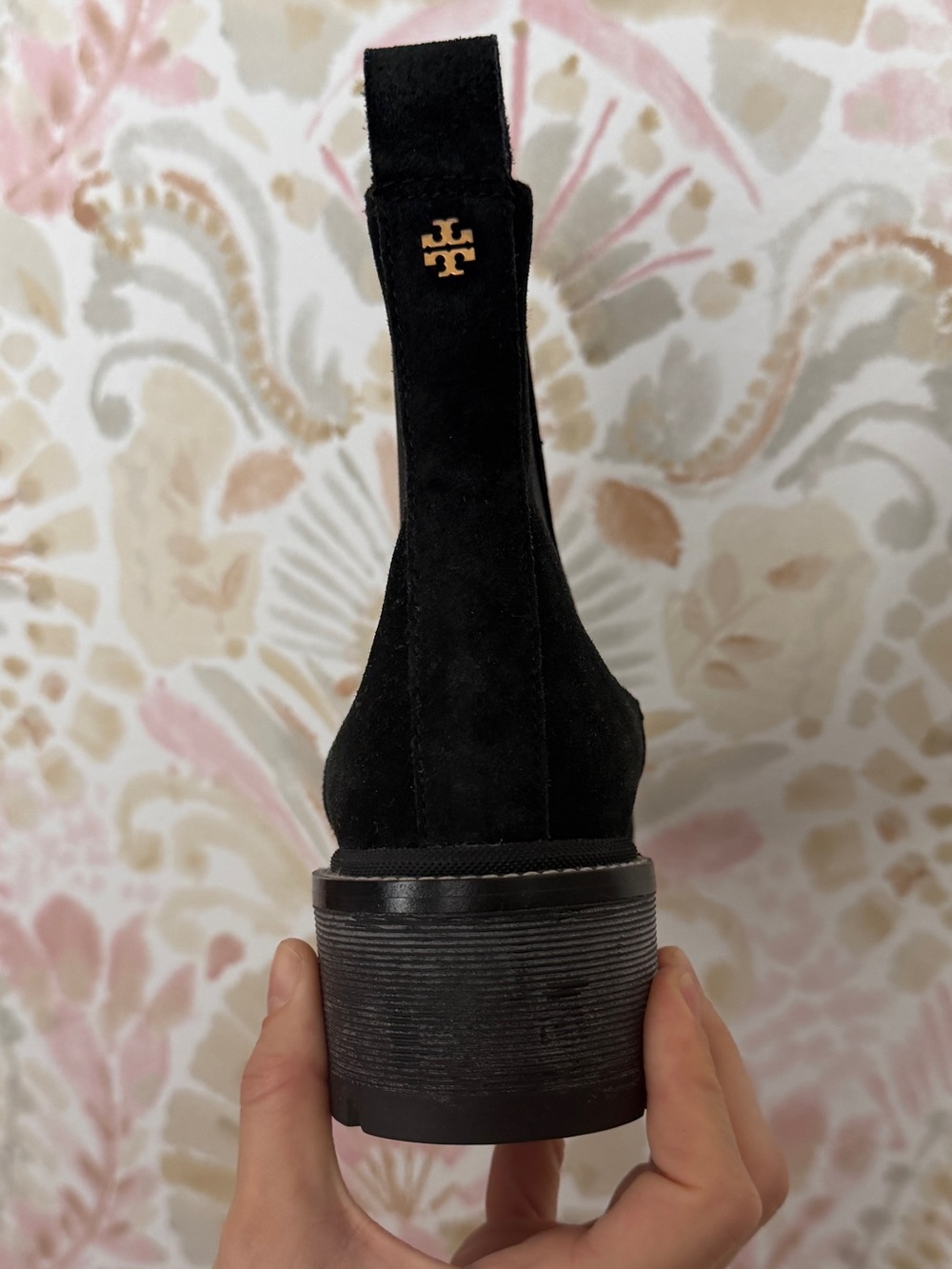 NEW IN BOX Tory Burch Chelsea 50mm Lug Bootie In Black Suede Leather Size 8.5 - Picture 5 of 5